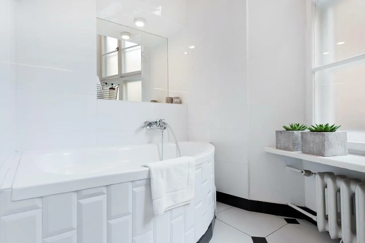 Square Apartment - Loftaffair Kraków Polska