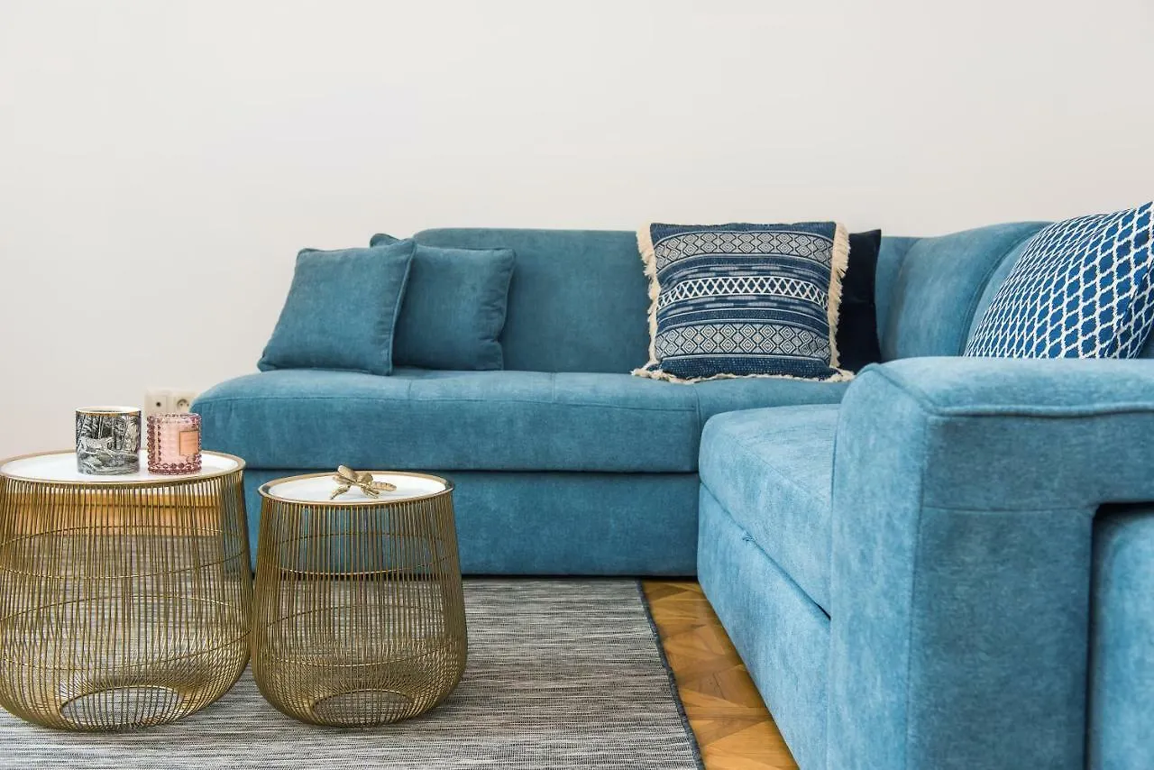 Square Apartment - Loftaffair Krakow Poland